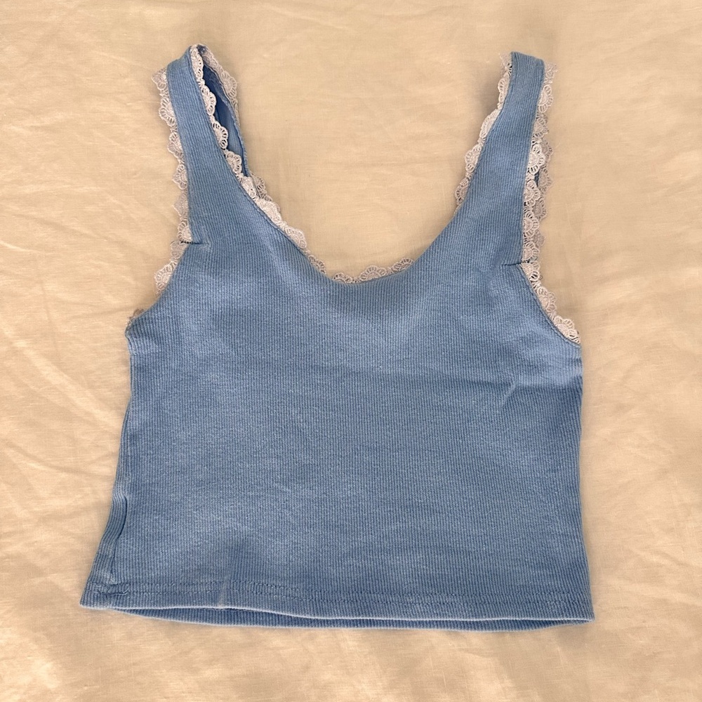 Sky Blue Ribbed Lace-Trim Cropped Tank - Picture 2 of 2